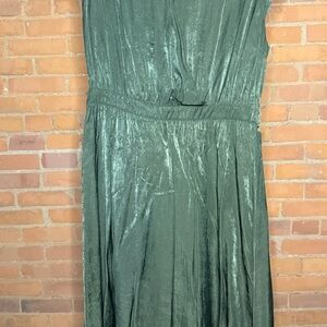 Banana Republic Elegant Green Sleeveless Midi Dress L NWOT